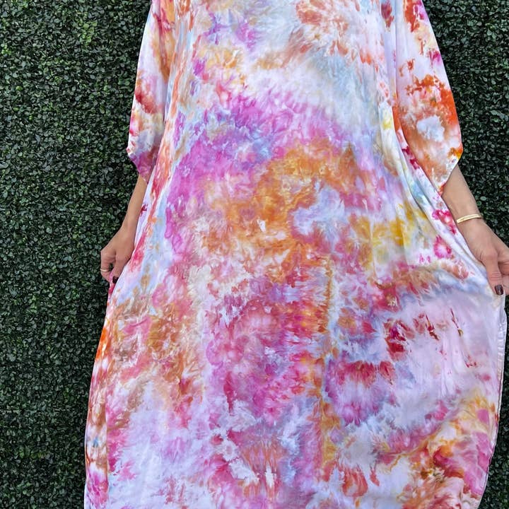 Black Sheep Goods - Vendita all'ingrosso Caftano - Donna - Copricostume in caftano tinto ghiaccio/abito da casa