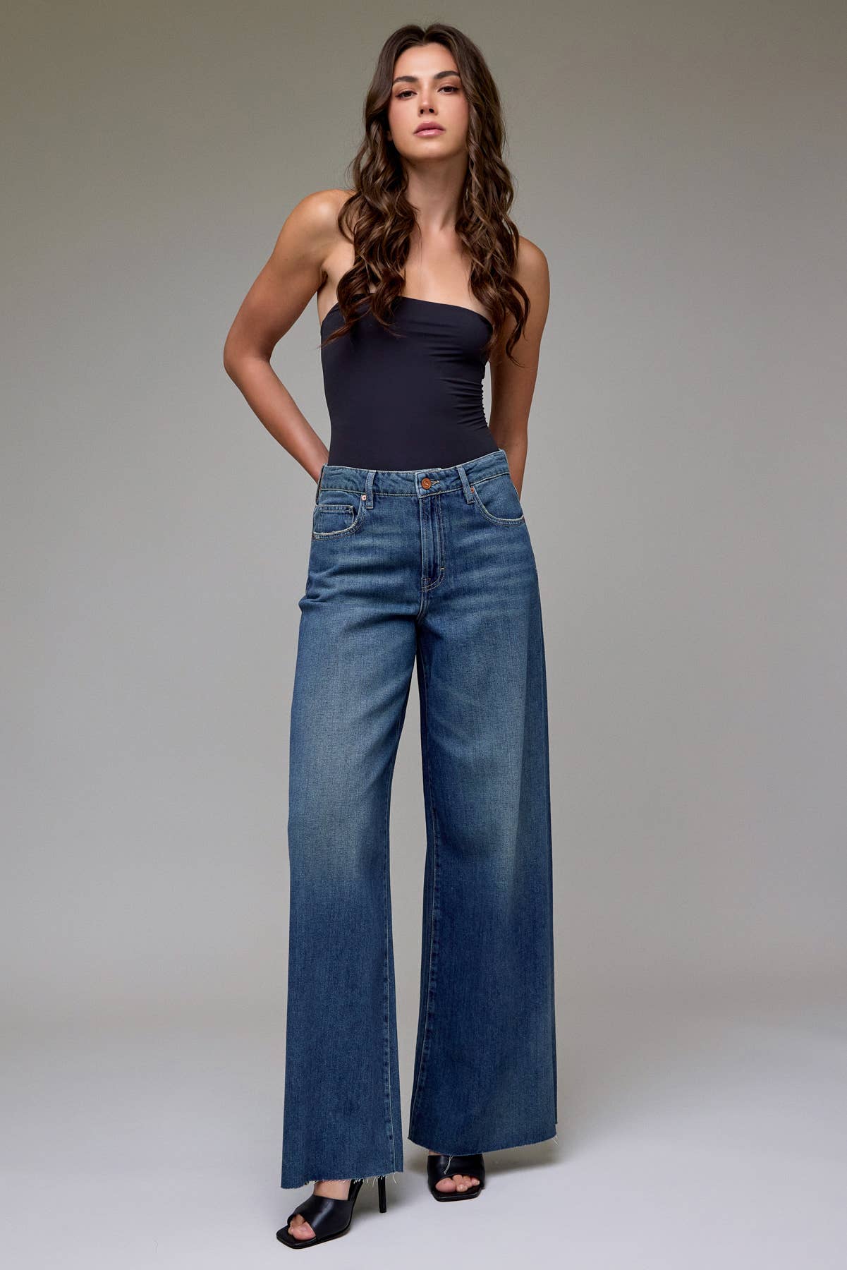 Hidden Jeans - Wholesale Jeans - Women's - Medium Vintage Clean Super Soft High Rise Super Wide Leg1