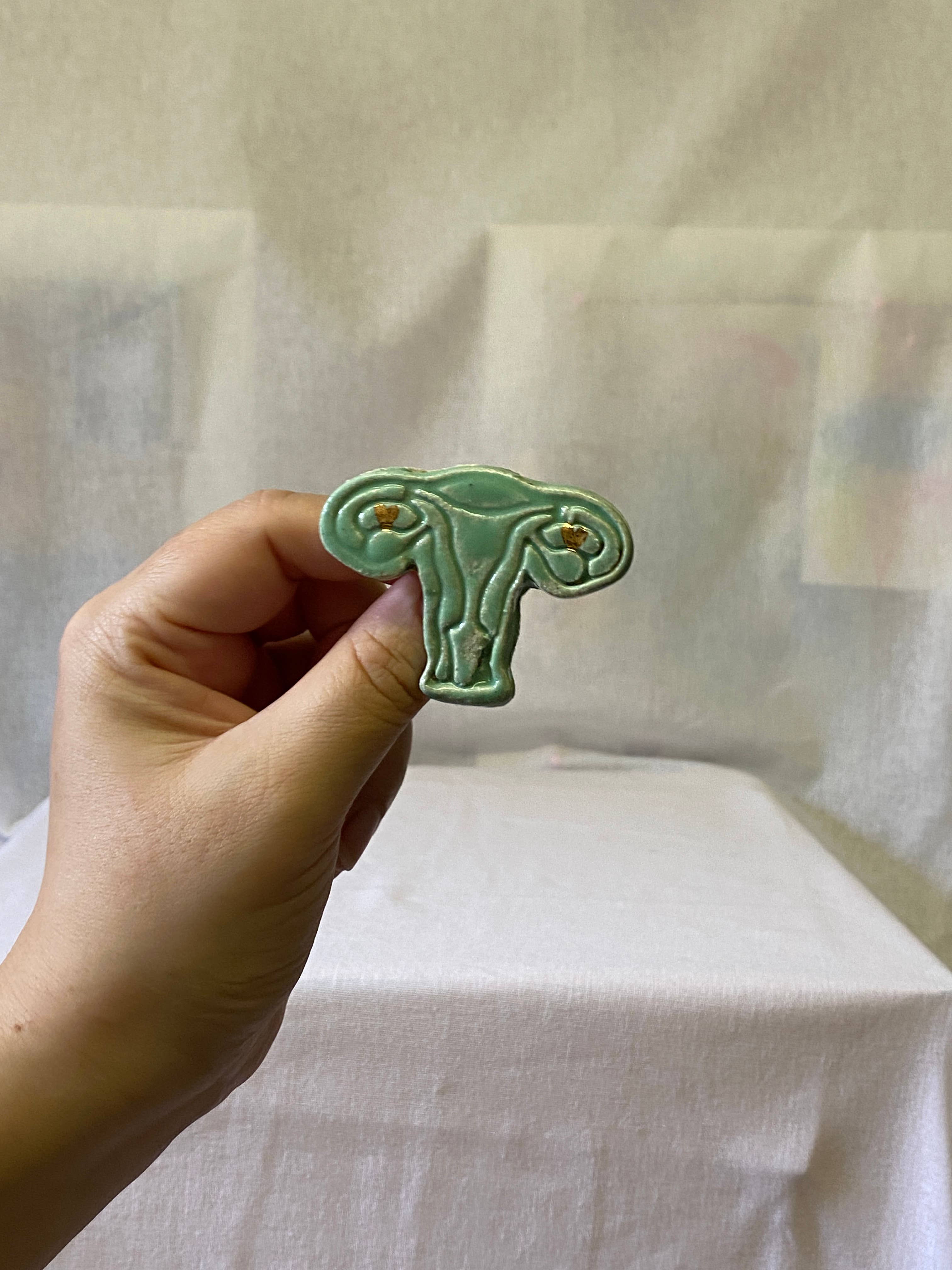 Alex Conan - Wholesale Brooch - Uterus Vase Brooch4