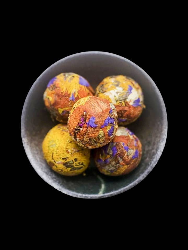 BLOOMING BOUQUET BLACK TEA for wholesale by My Mansion