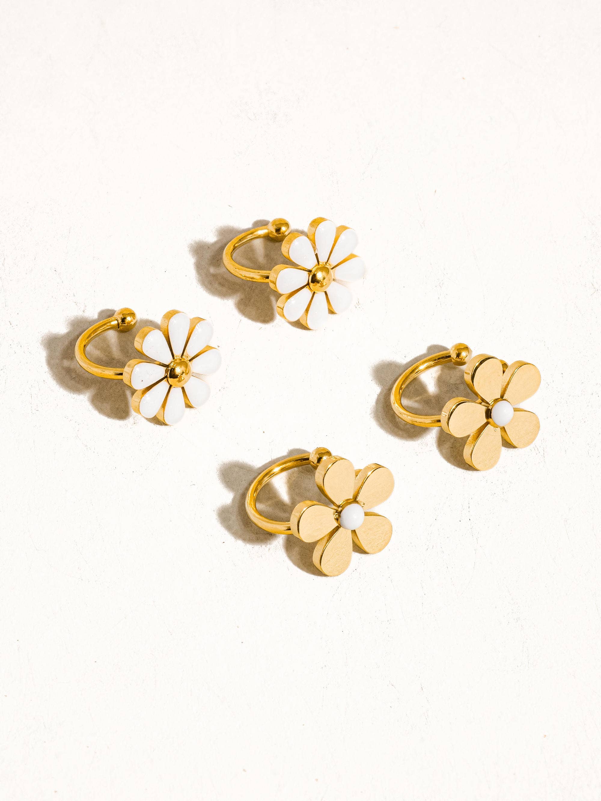 Flânerie by MAIQ - Wholesale Cuff/Wrap Earrings - Cassia 18K Non-Tarnish Daisy Ear Cuff2