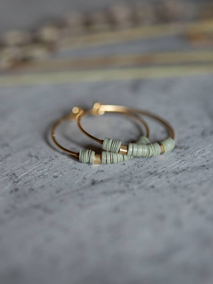 Creolen Litha, Khaki, Sonnengold, Mattgold und Pailletten für den Großhandel von LES TISSAGES DE CAMILLE