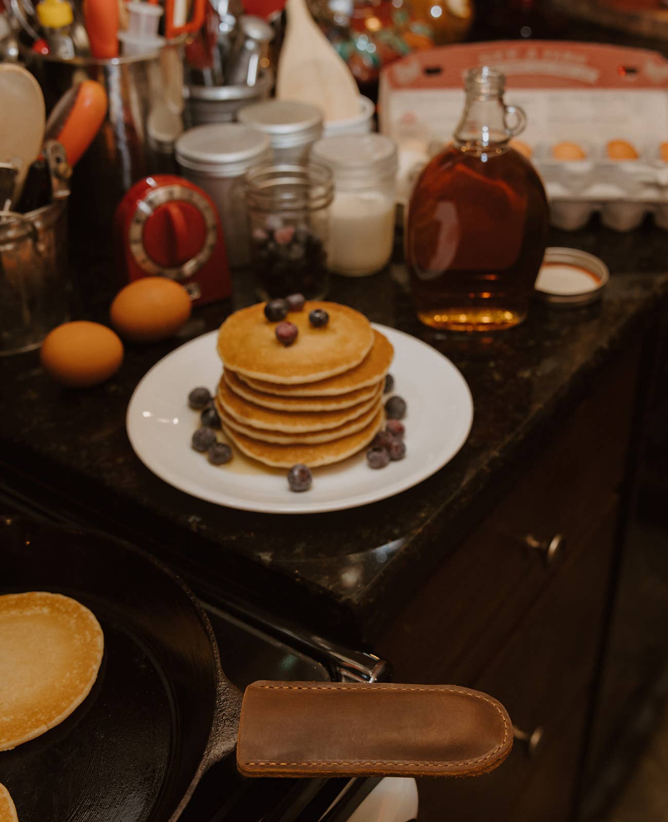 Lindy Leather – Engroshandel Støbejernspande – Læderhåndtagsovertræk til støbejern12
