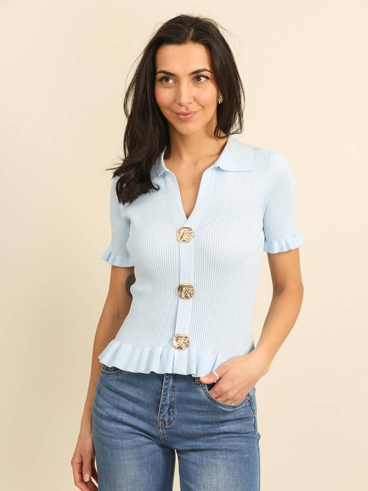 Top in Maglia a Coste con Volant – Stile Polo Chic per la vendita all'ingrosso da parte di DIX-ONZE