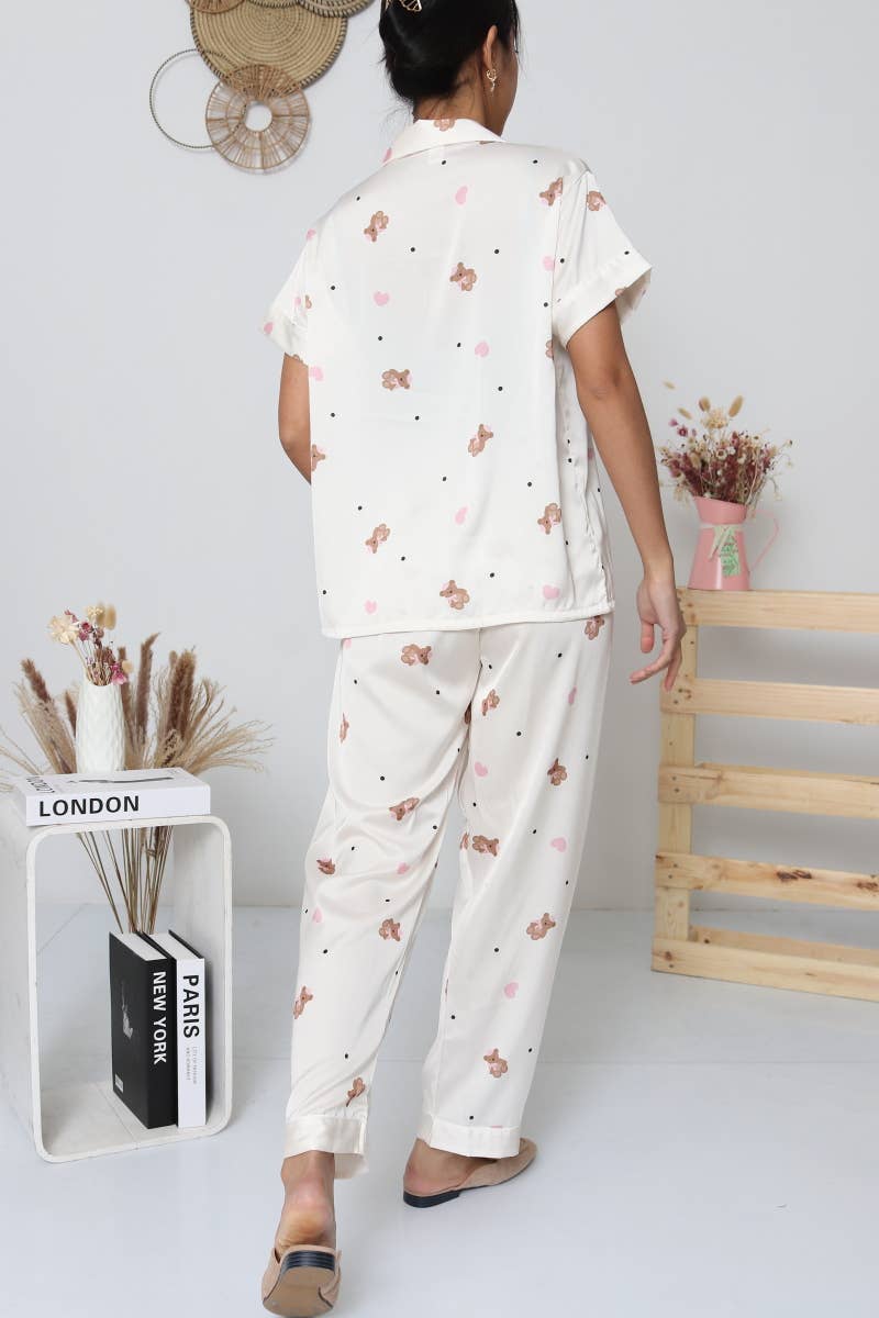 Off white Satin Pajama Set with Little Bears / N46509 for wholesale on Faire2