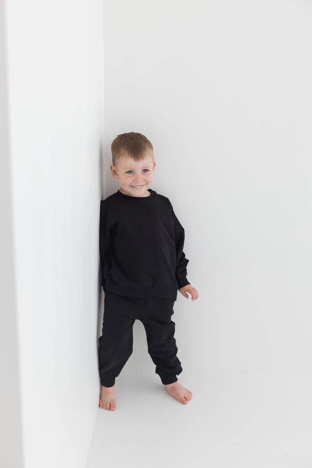 Mila & Co. - Wholesale Top & Pant Set - Kids - Sweatshirt & Jogger Set | Black4