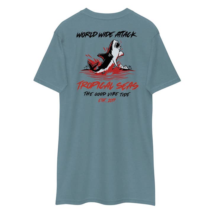 T-shirt World Wide Attack Tropical Shark haut de gamme pour hommes pour la vente par Tropical Seas Clothing