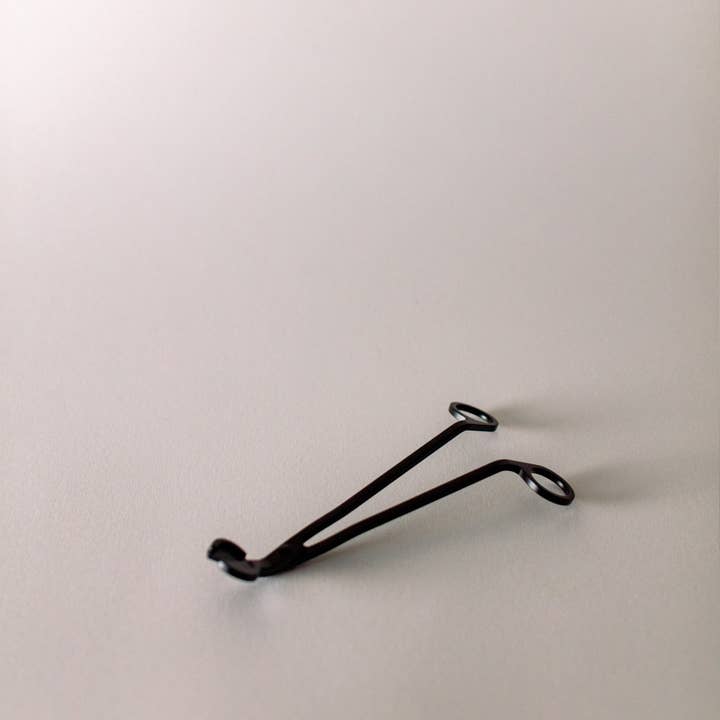 Black Wick Trimmers for wholesale by The St. Ives Co