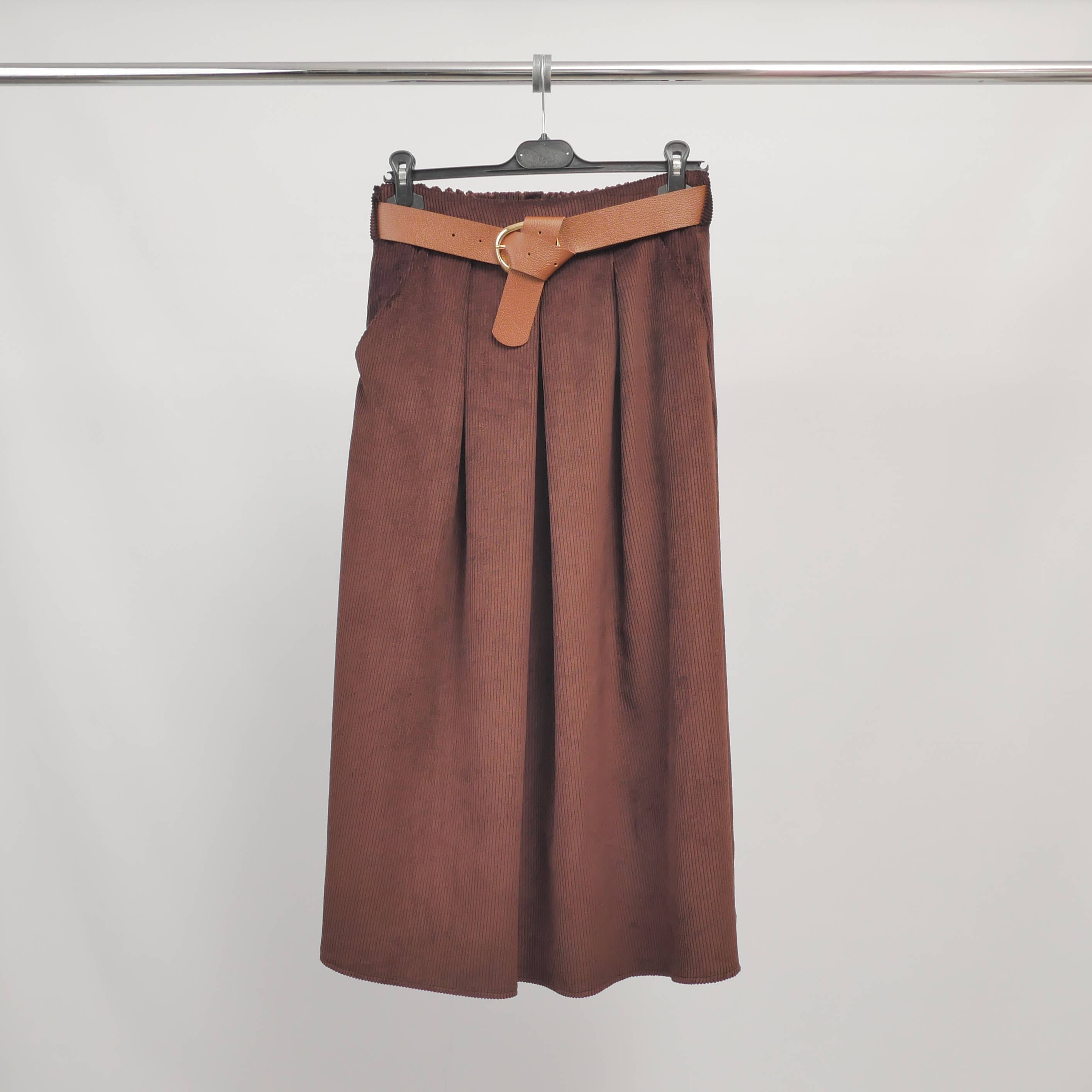 Cecile Wang - Wholesale Skirt - Women's - Corduroy skirt with belt TDM52123-73