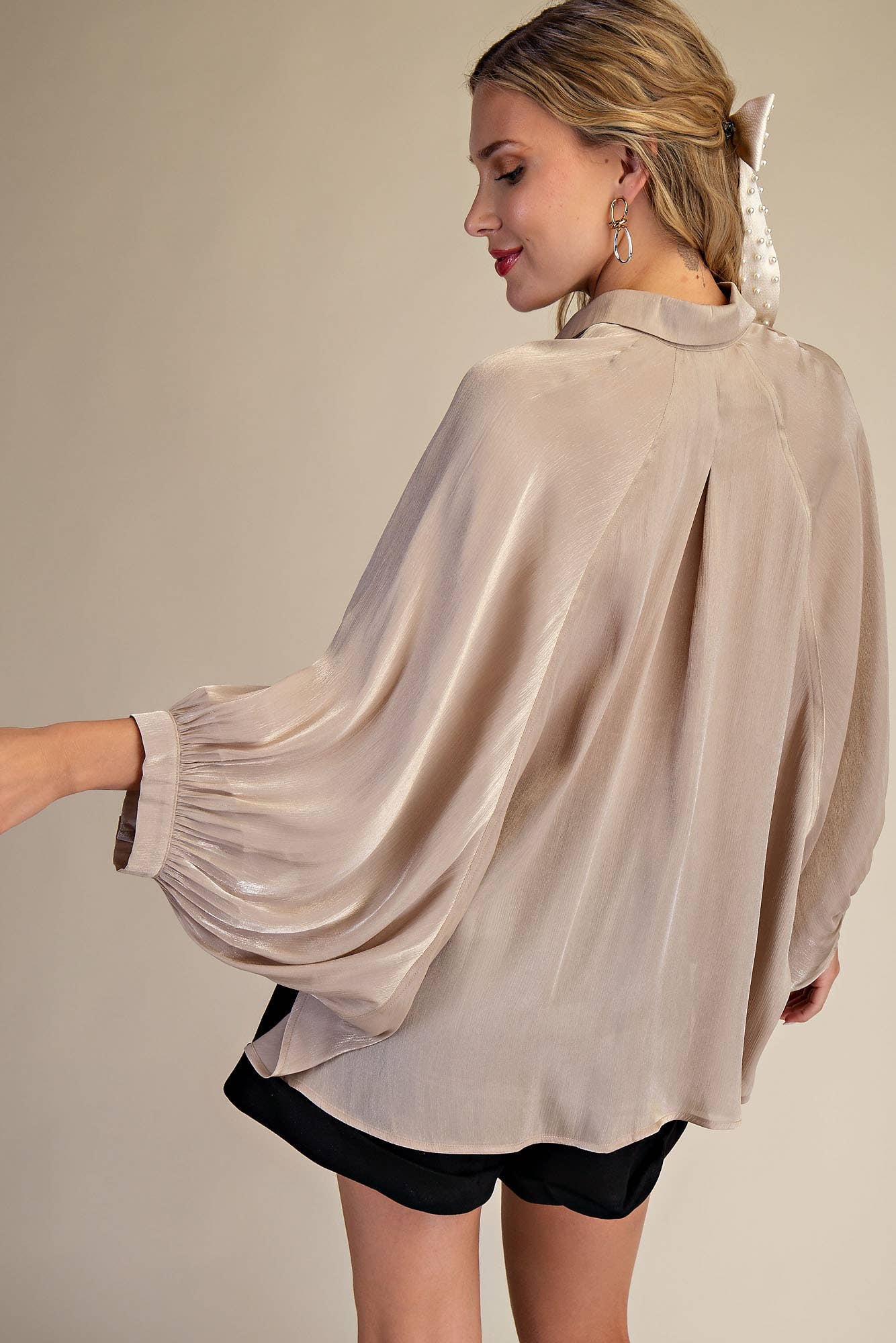 Glam - Wholesale Button Down Shirt - Women's - Button Front Shirt7