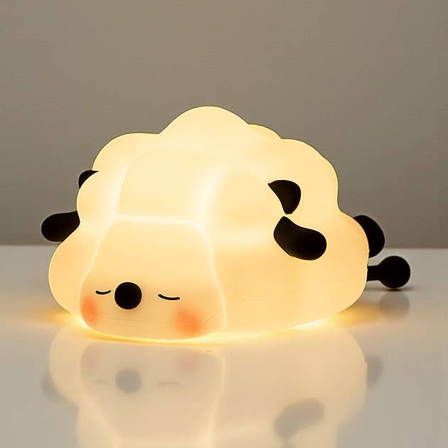 Luz Nocturna de Oveja Linda – Lámpara de Mesita de Noche con Brillo Suave para venta al por mayor de huemabe (All Import Duties Covered)