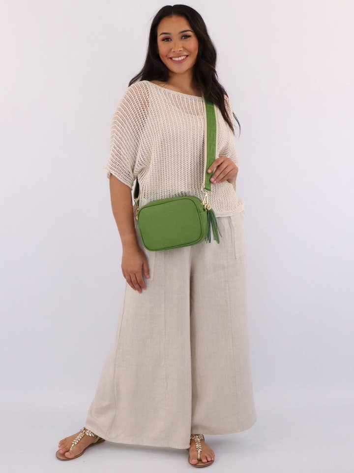 Linne utsvängda byxor med slipsbälte för wholesale av Cadenza Italy Ltd