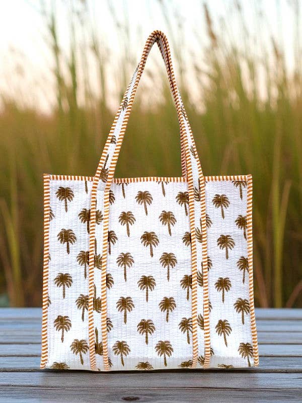 Sac Cabas Coucher de Soleil Palmier pour la vente par Nash Grey