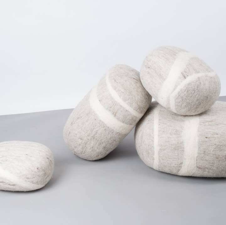 myfelt - Wholesale Pouf - Béla – Felt Pebble beige 100% wool5