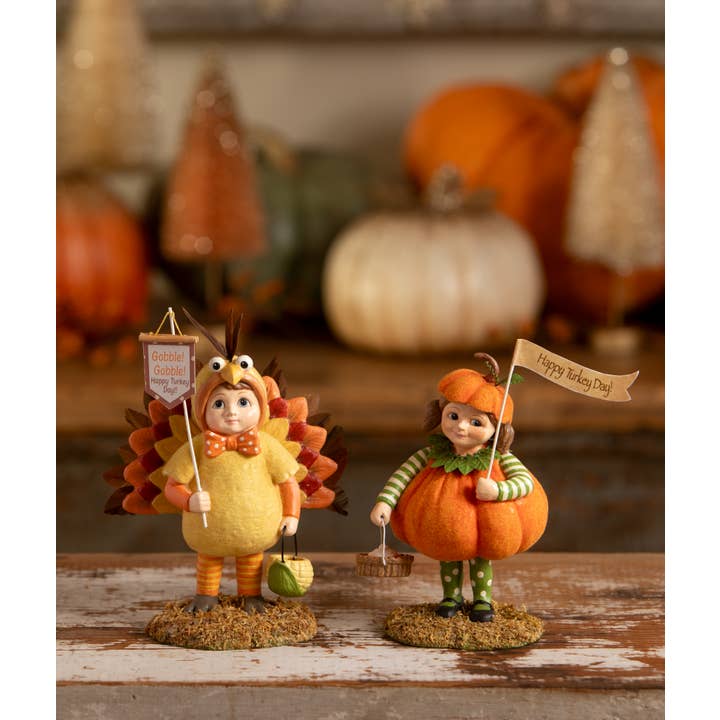 Bethany Lowe Designs - Wholesale Decorative Figurine - Petunia Pumpkin Pie2