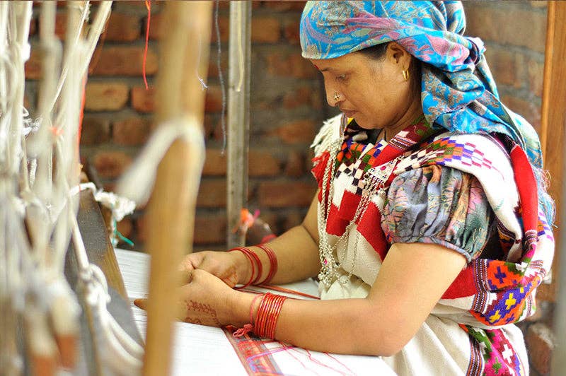 Storie - Wholesale Scarf - Women's - Himalaya Sunset, hand loomed fine cashmere wool scarf3