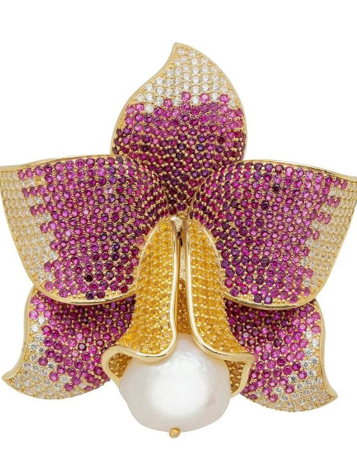 Bague de cocktail jonquille avec perle, rubis doré, zircone cubique pour la vente par Latelita