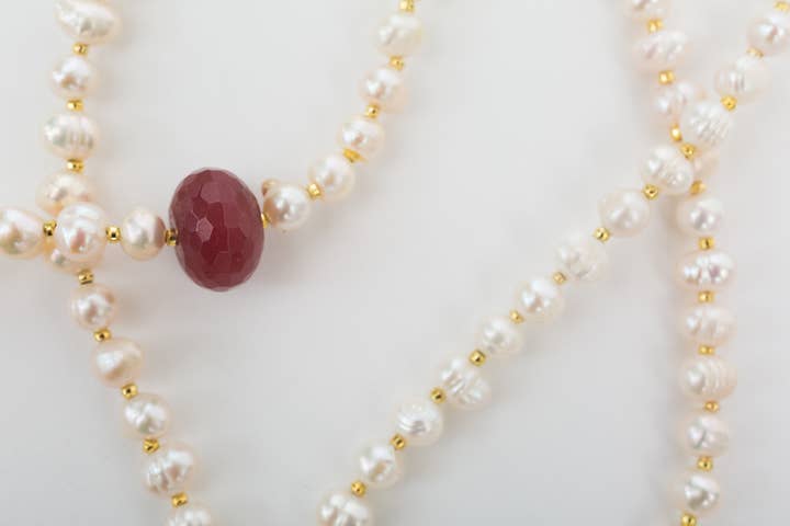 Spanish & Sisters - Wholesale Pendant/Charm Necklace - POMEGRANATE PEARL PENDANT - BURGUNDY3
