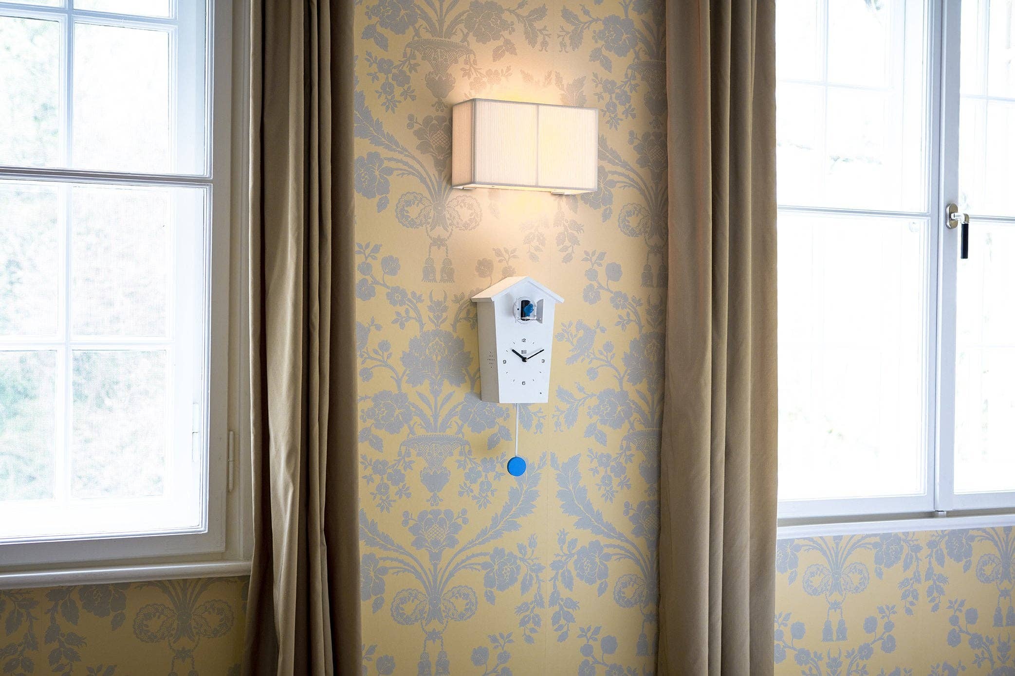 KOOKOO EU - Wholesale Wall Clock - KOOKOO BirdHouse modern cuckoo clock1