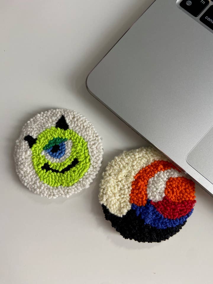 Bonito posavasos para coche, bonitos accesorios de coche, coche hecho a mano para venta al por mayor de PluffyWool