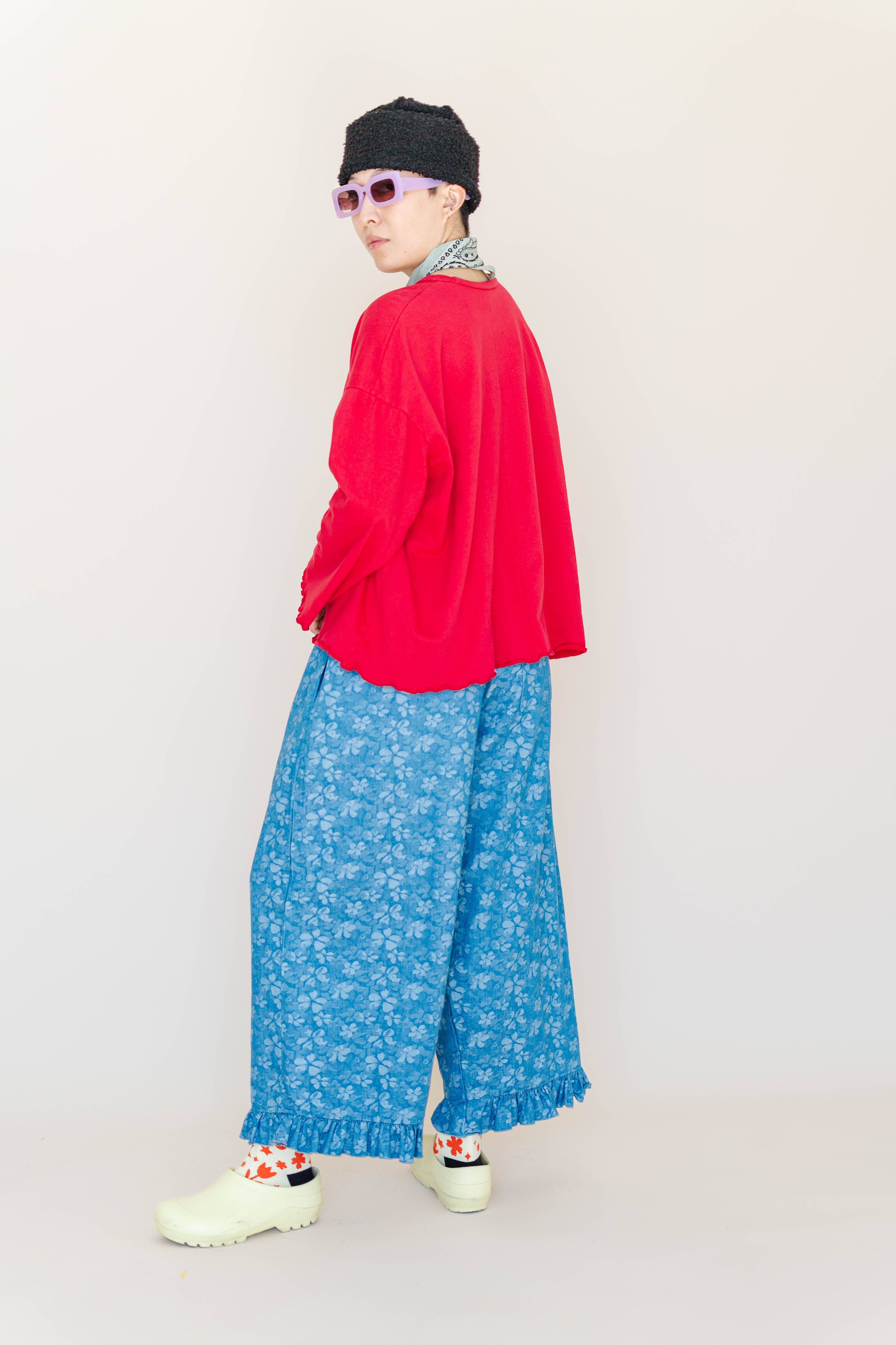 Nettle Studios - Wholesale Sweatshirt - Unisex - Size Inclusive Plus Size Gender Neutral Red Sweatshirt Tee14