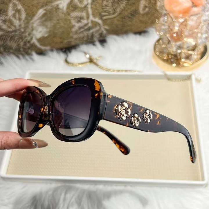 Floral Sculpted Sunglasses for wholesale by PEACH ACCESSORIES