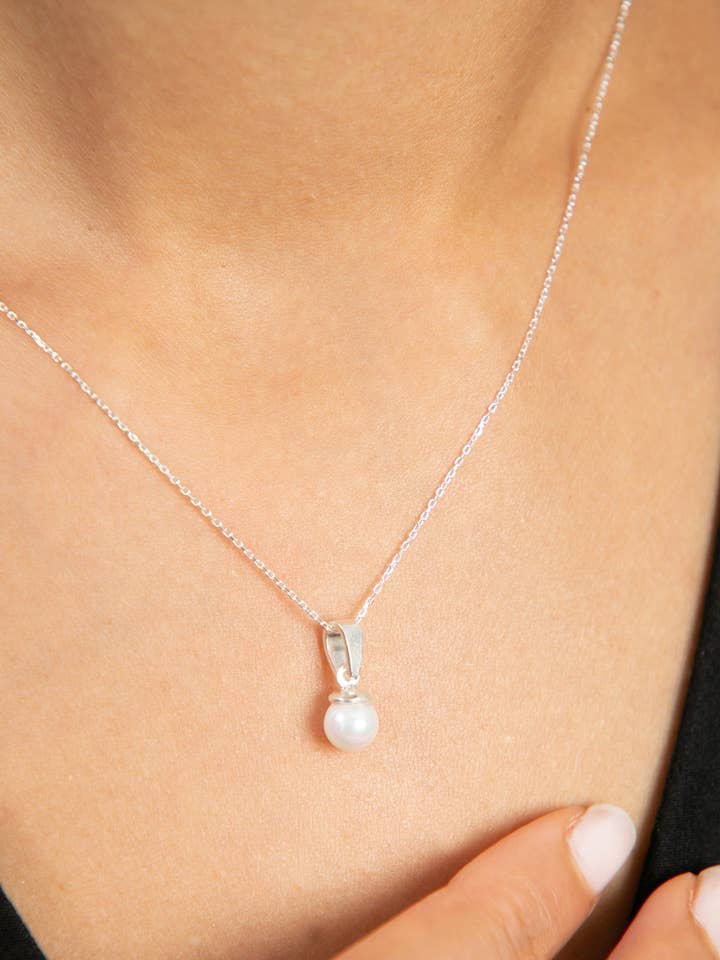 Wholesale Women's Pearl Model 925 Sterling Silver Necklace for wholesale by Volenia Silver