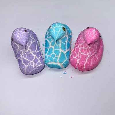 Marshmallow Chicks for wholesale by CARLA'S FREEZE DRIED TREATS LLC.