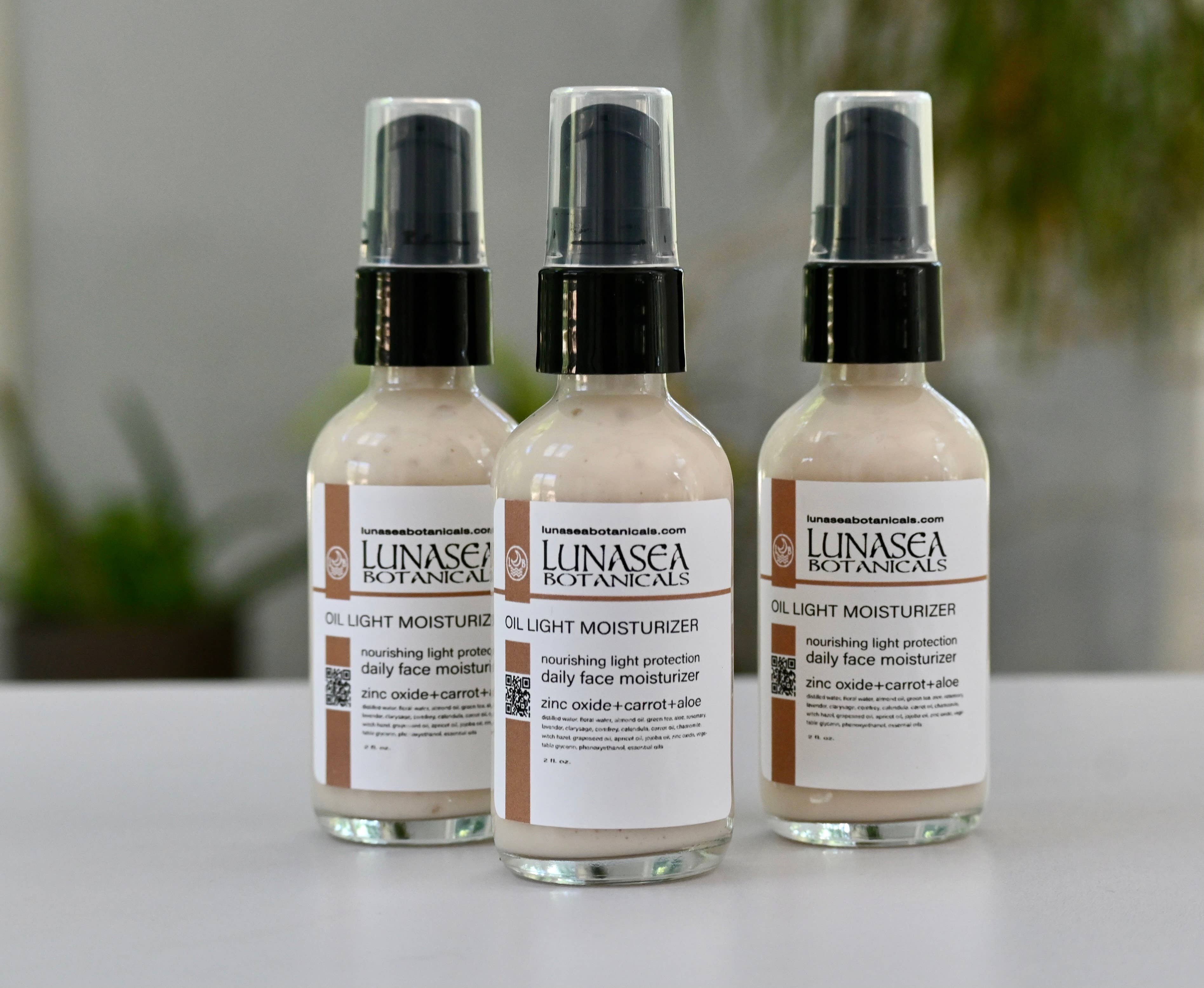 lunasea botanicals - Wholesale Facial Care Set/Kit - Day and Night Skincare Starter Kit2