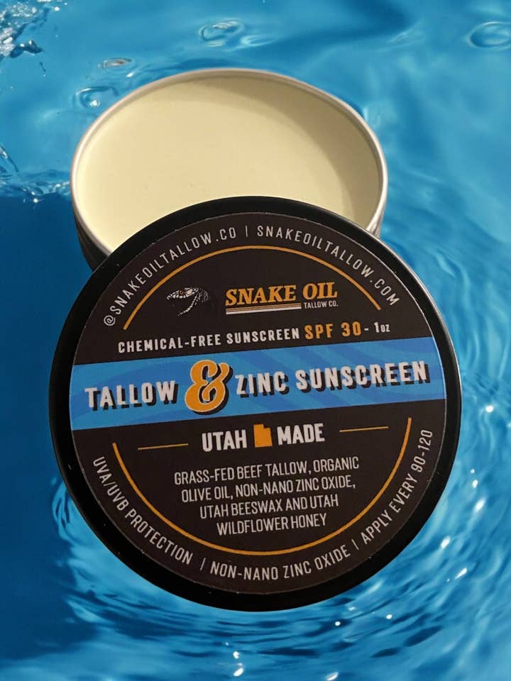 Écran solaire au suif et au zinc - SPF 30 pour la vente par Snake Oil Tallow Co.