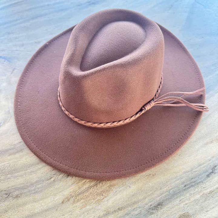 Queens INC - Wholesale Fedora - Women's - Wide Brim Fedora Hat With suede Braide Belt