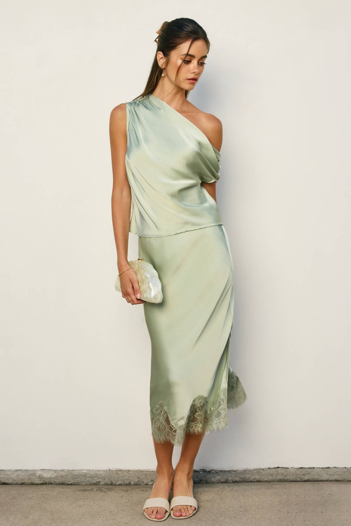 Dress Forum - Venta al por mayor Falda - Mujer - Falda lápiz de satén opaco con dobladillo de encaje (1)26