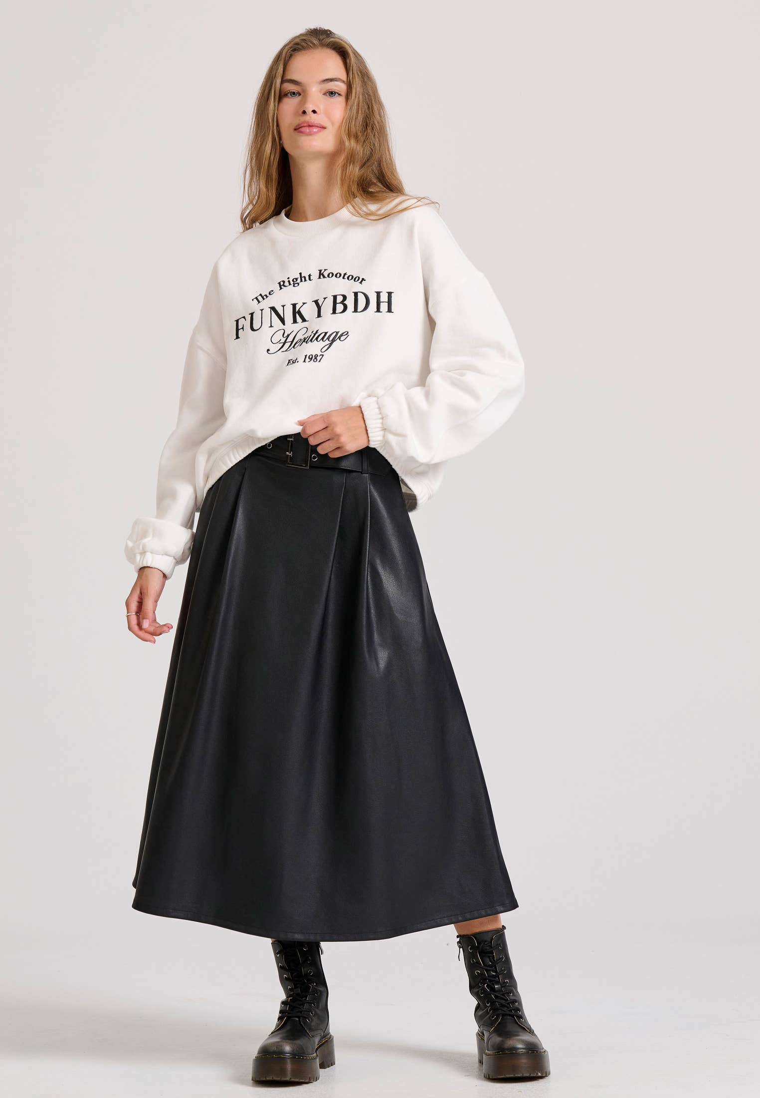 Funky Buddha - Wholesale Sweatshirt - Women's - Ladies Crew Neck Sweater21