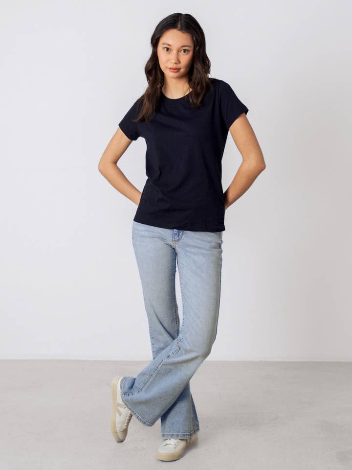 Honest Basics - Wholesale T-Shirt - Women's - T-shirt Women18