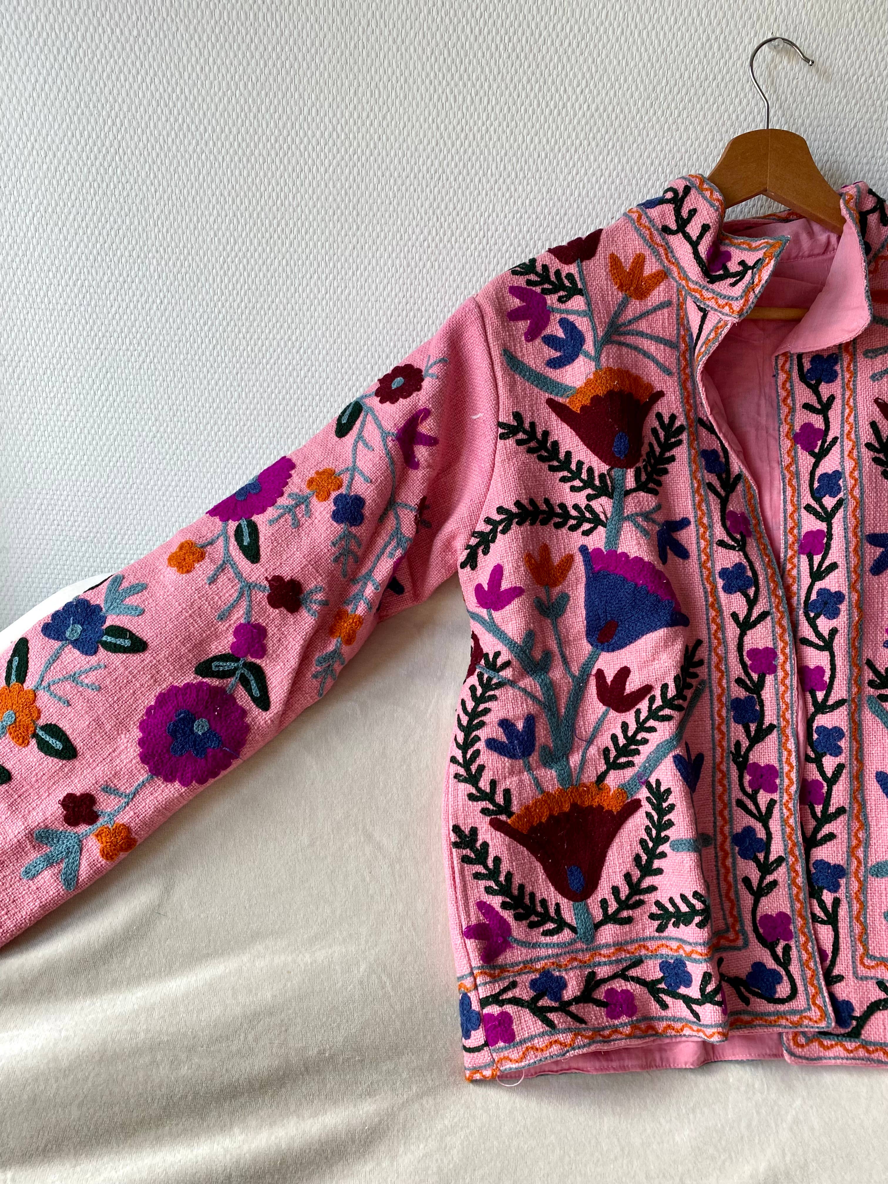 Temple of Treasure - Wholesale Coat - Women's - Suzani Floral Jacket India Pink3
