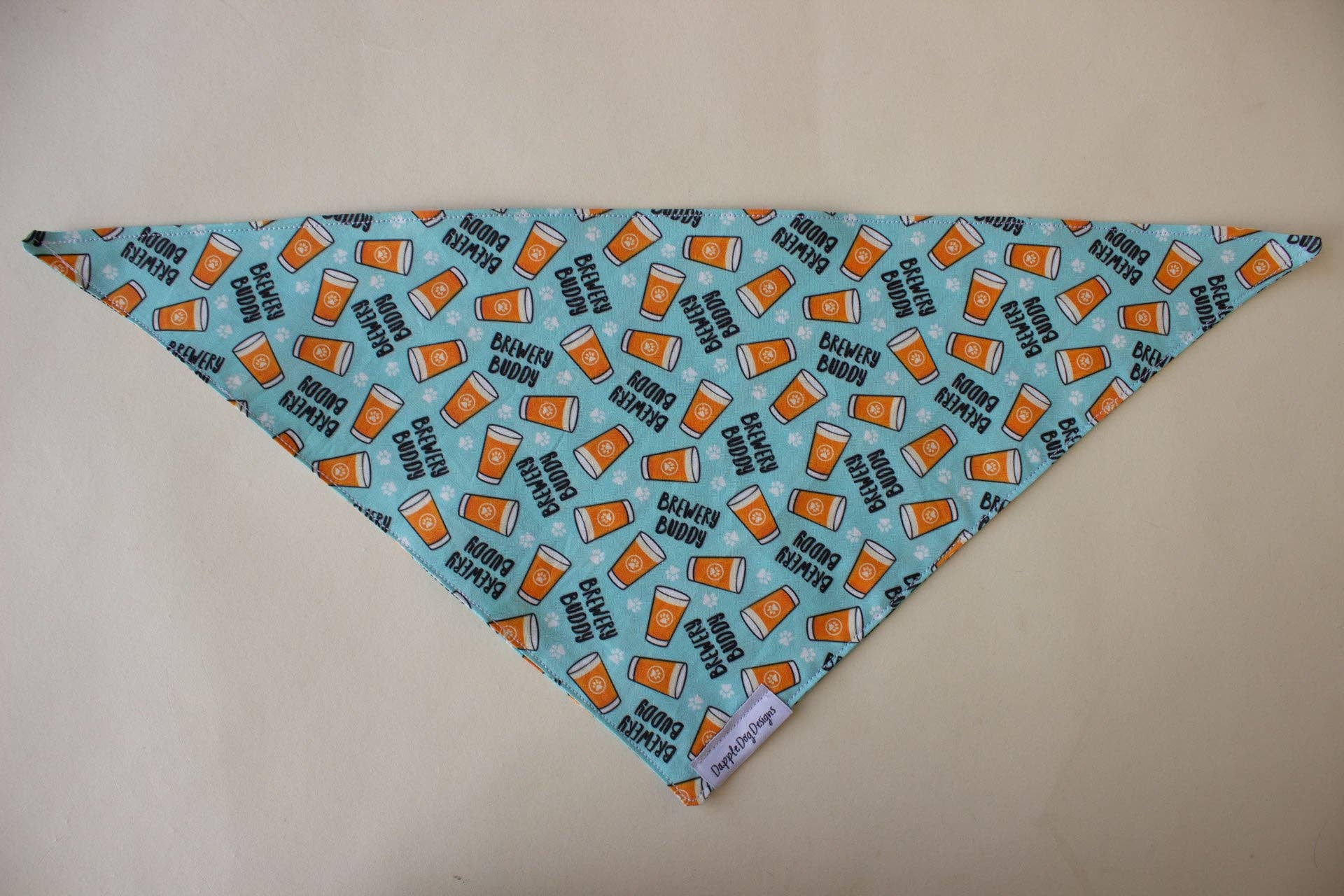 Dapple Dog Designs - Venta al por mayor Bandana - Perros - Bandana Brewery Buddy para uso diario para perros0