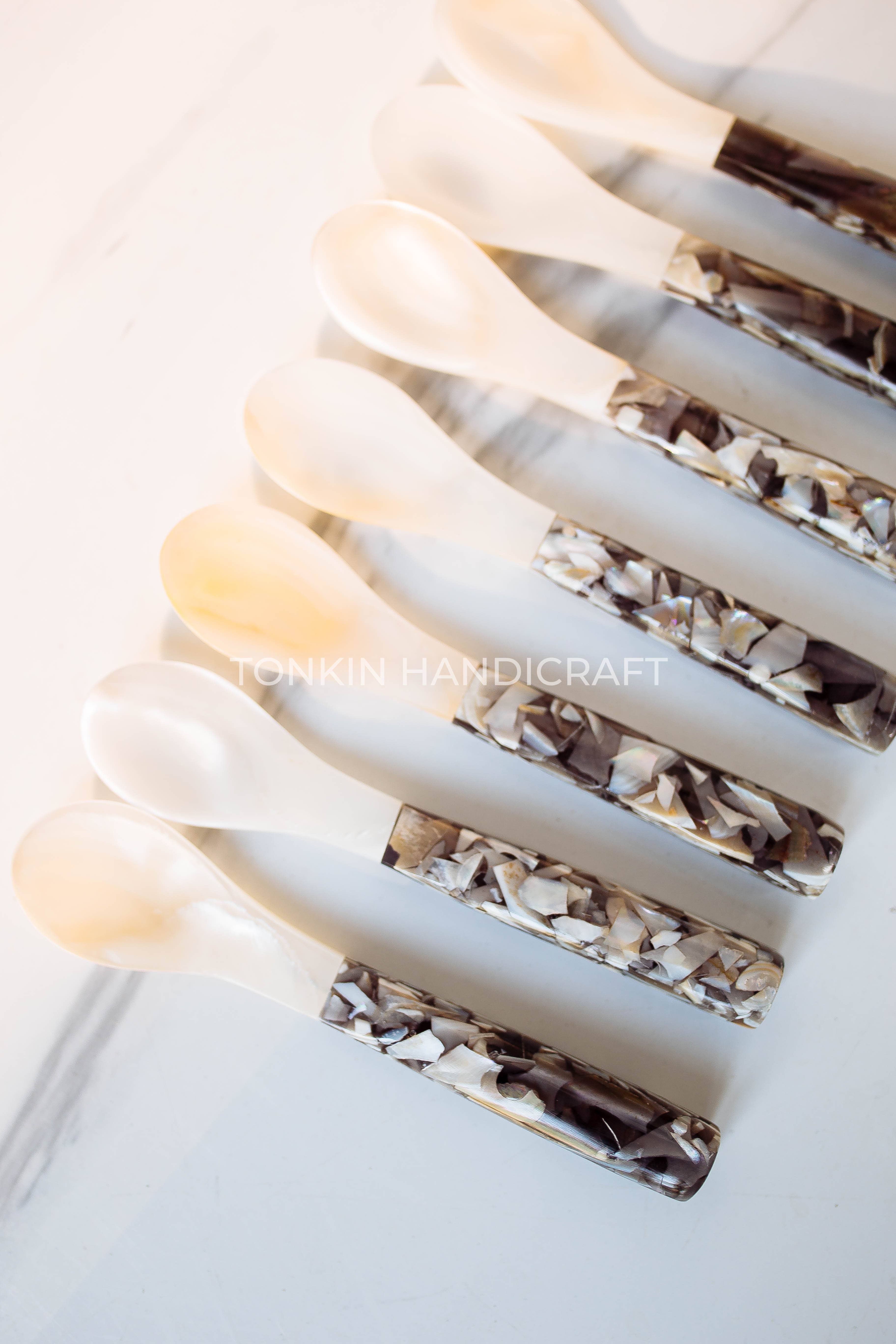 Tonkin Handicraft - Wholesale Table Spoon (Cutlery) - Bla Mother of Pearl Seashell Spoon11