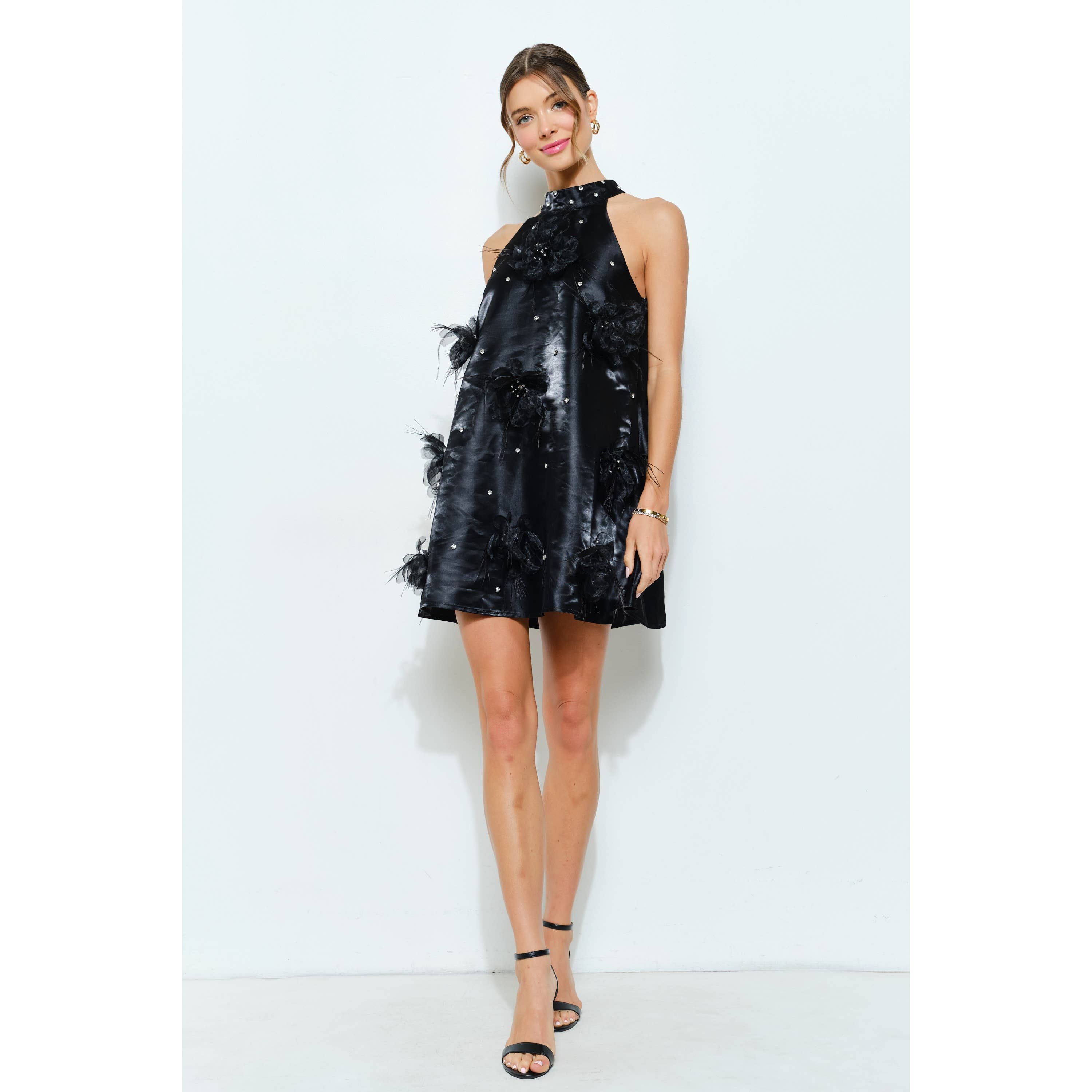 INA – wholesale Klänning - Dam – Satinklänning med strassprydda blommor i minilängd12