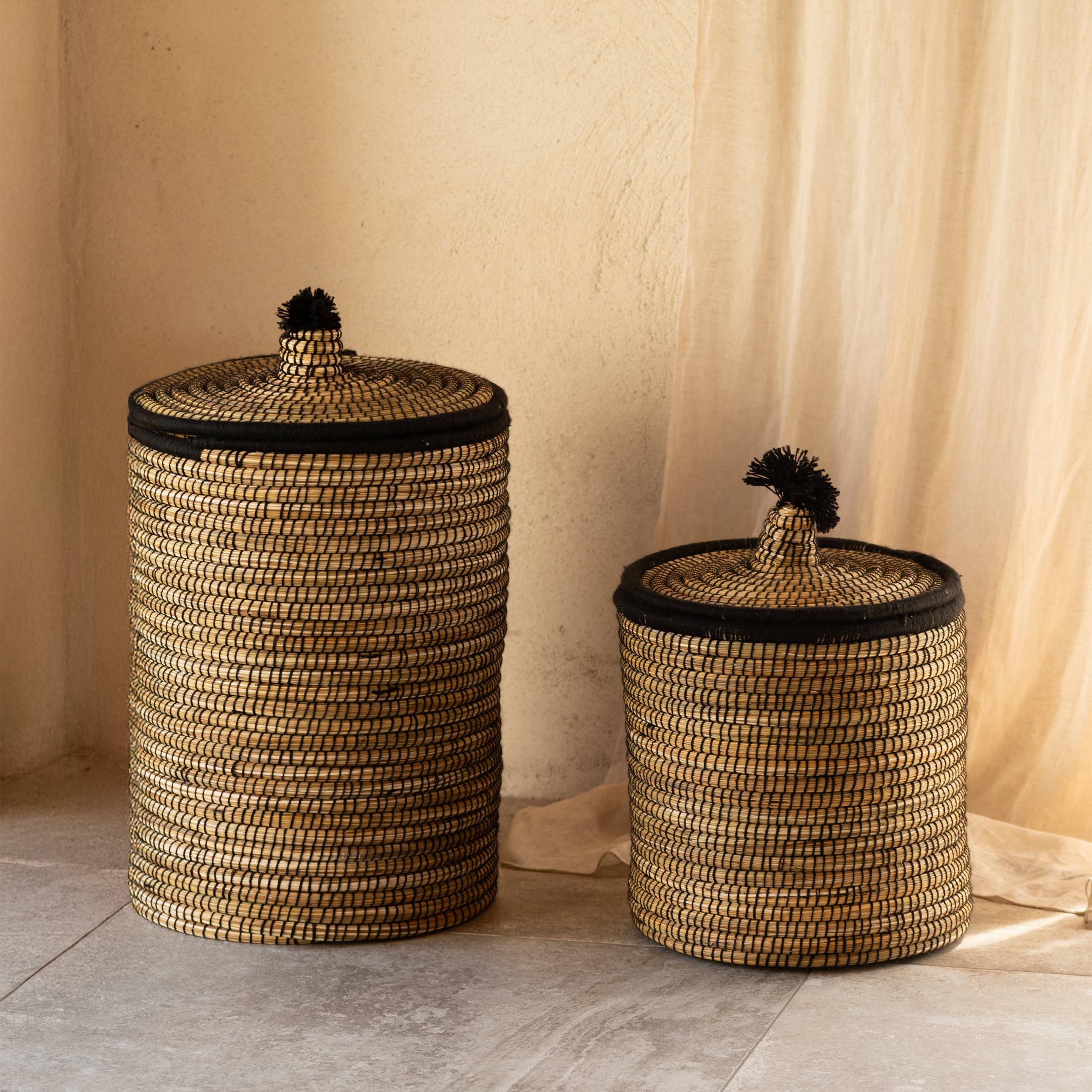 Collection Maroc - Wholesale Laundry Basket - Palm and black wool laundry basket 65 cm0