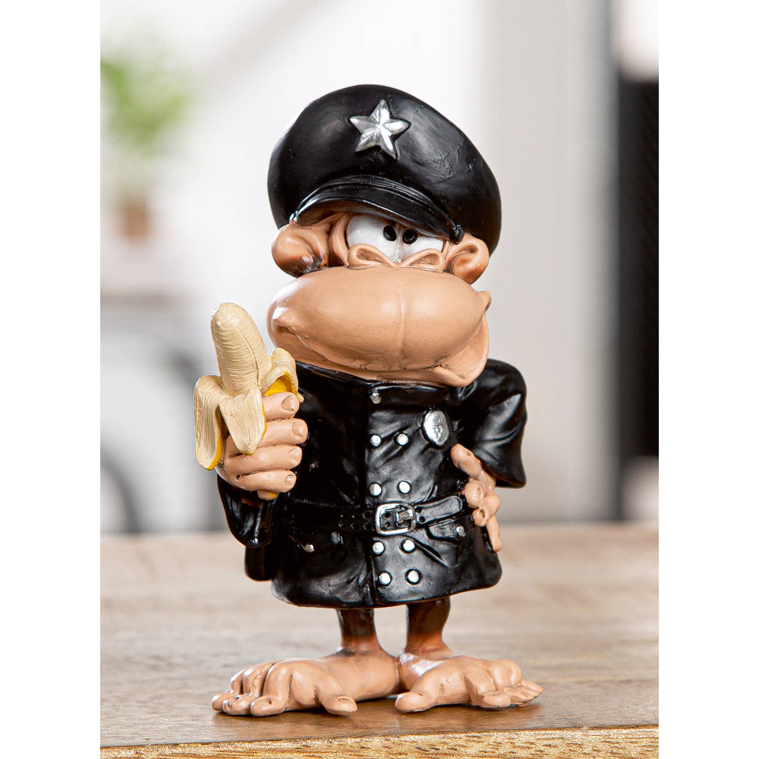 Figure Monkey Policeman brown, black H. 12.5 cm, PU 4 for wholesale on Faire1