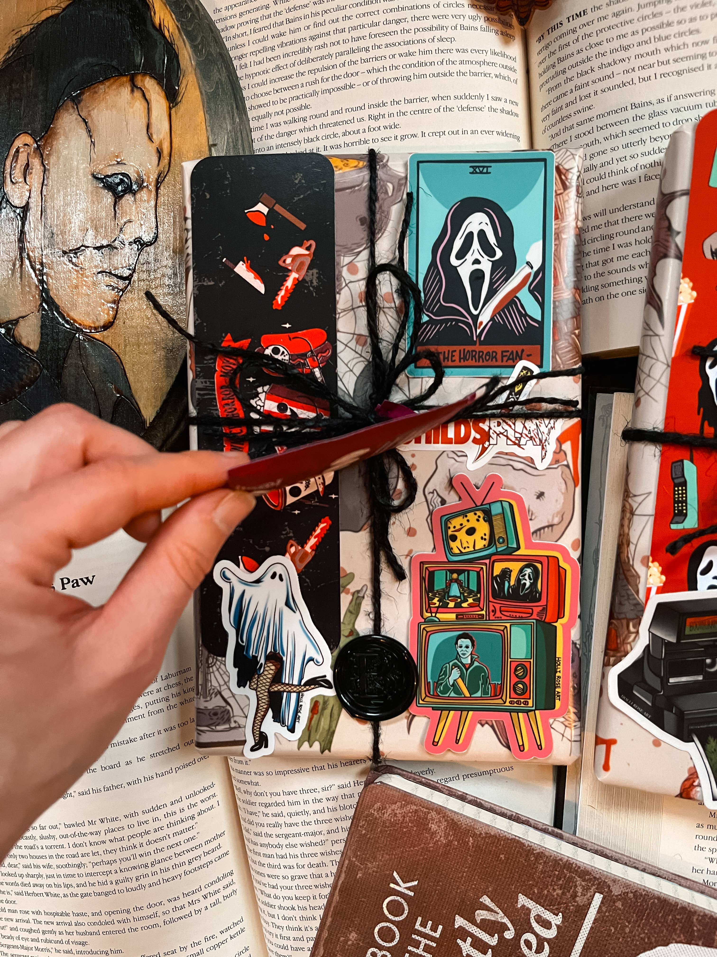 Belladonna Book Coven - Wholesale Horror & Paranormal - Horror Blind Date With A Book4