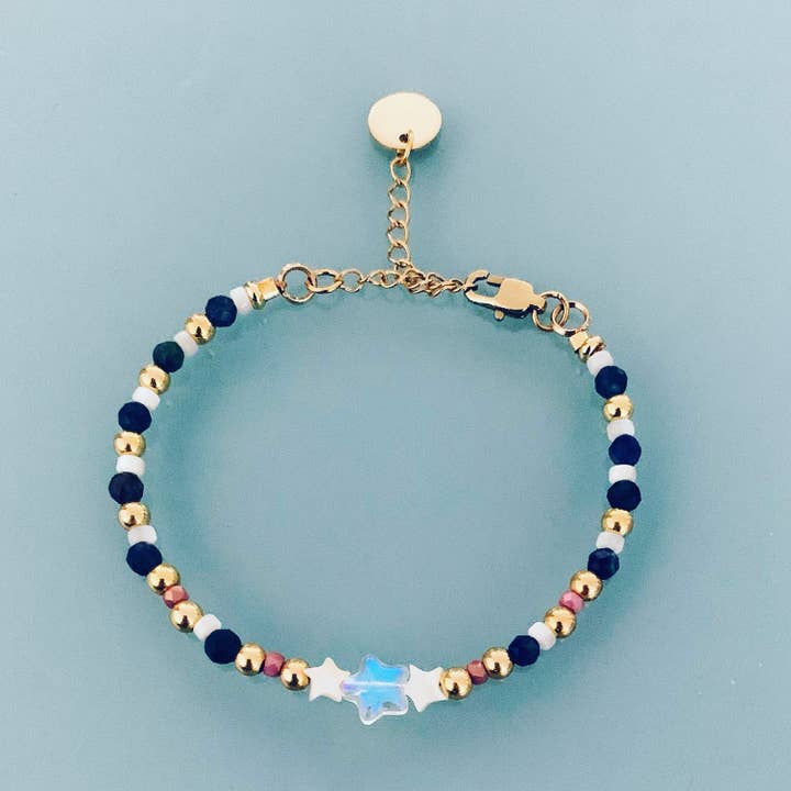 Clovers - Wholesale Charm/Dangle Bracelet - Phosphorescent star and beads bracelet