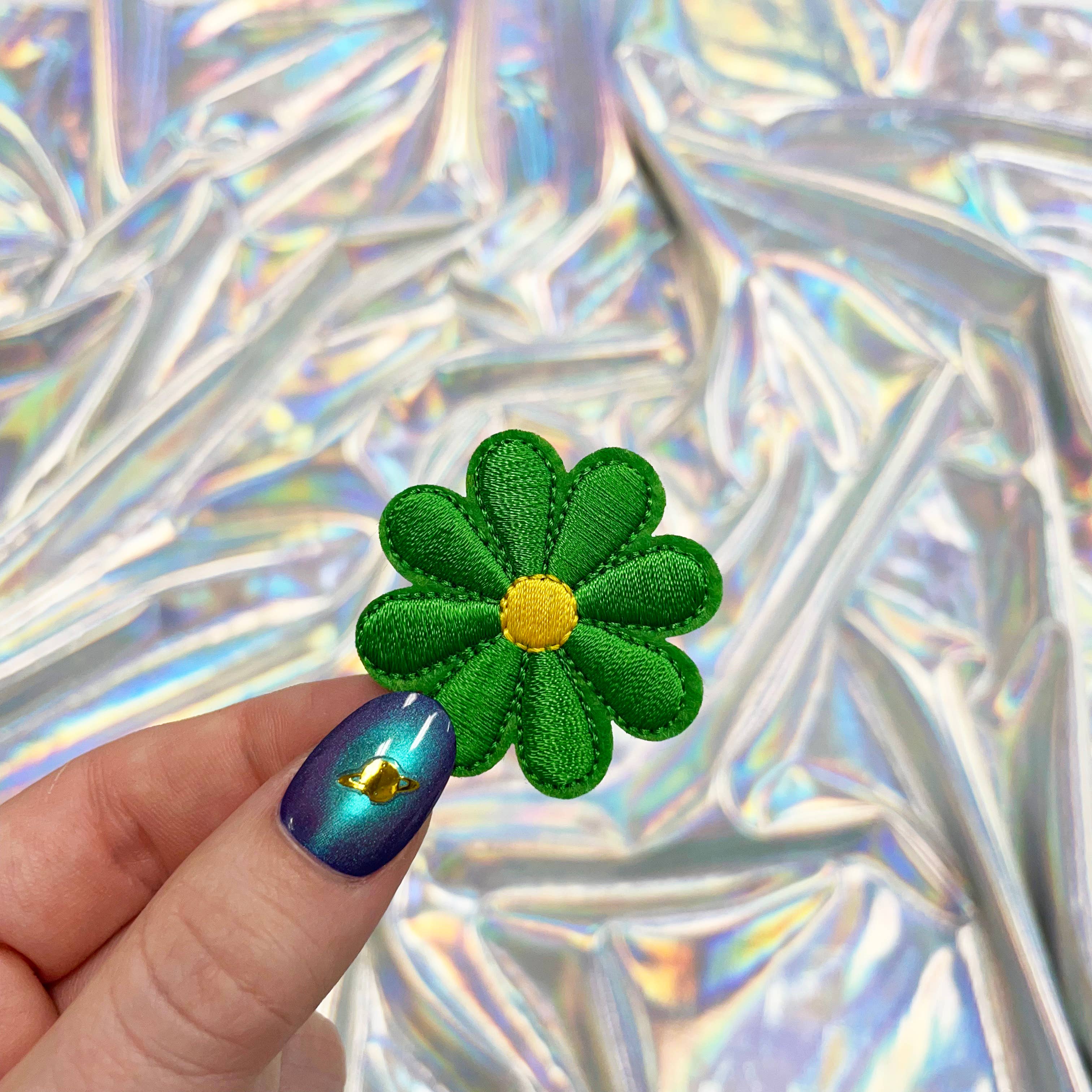 The Crafty Engineer - Vendita all'ingrosso Toppe - Piccole toppe termoadesive ricamate a forma di margherita15