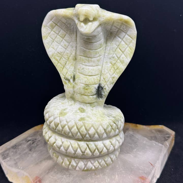 The 7 Directions - Wholesale Spiritual Stone/Crystal - 7" serpentine cobra snake carving F57R