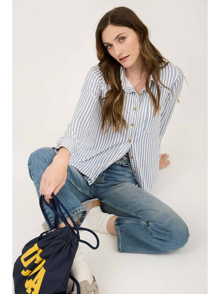 Blu Pepper - Wholesale Knit Top - Women's - STRIPE COLLARED LONG SLEEVE BUTTON DOWN SHIRT