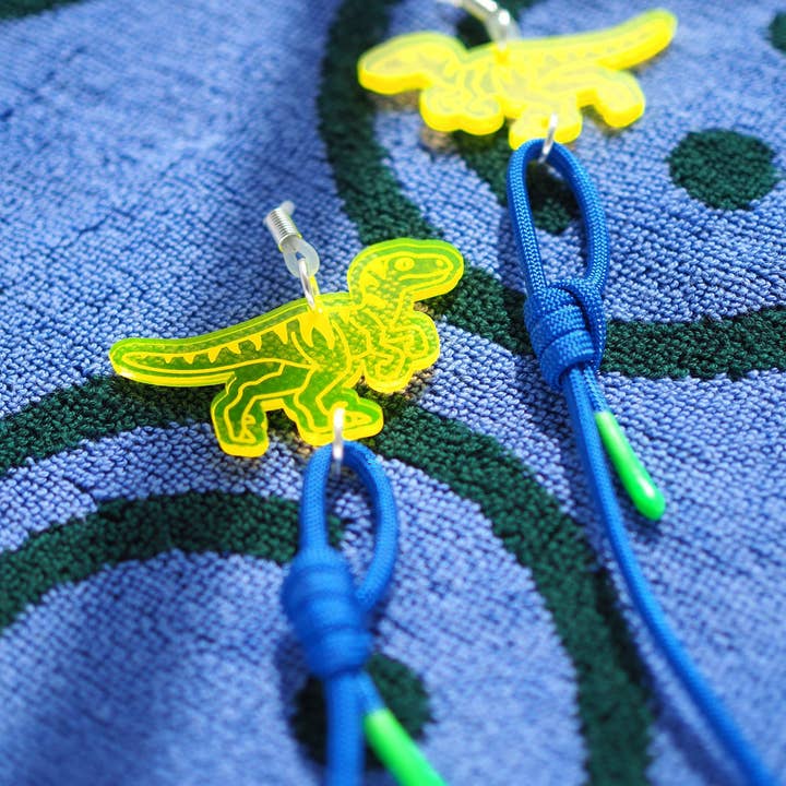 Catena per occhiali da sole Velociraptor con hardware placcato argento per la vendita all'ingrosso da parte di designosaur