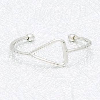 Toe ring with skinny band and triangle, in silver for wholesale by S&A Fashions