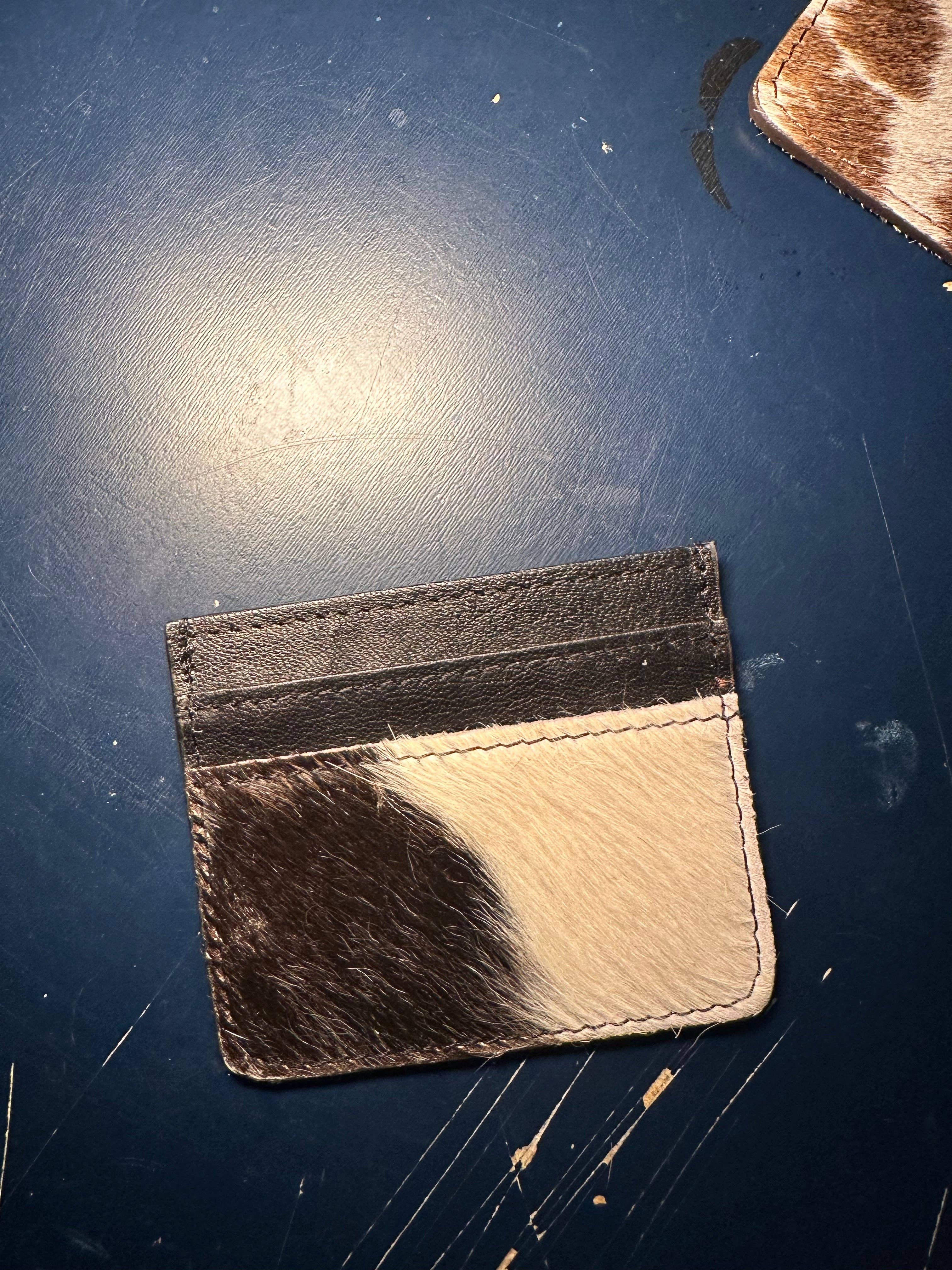 BDN Boutique - Vente Porte-cartes – femme - ÉTUI À CARTES EN CUIR VÉRITABLE/ PEAU DE VACHE8