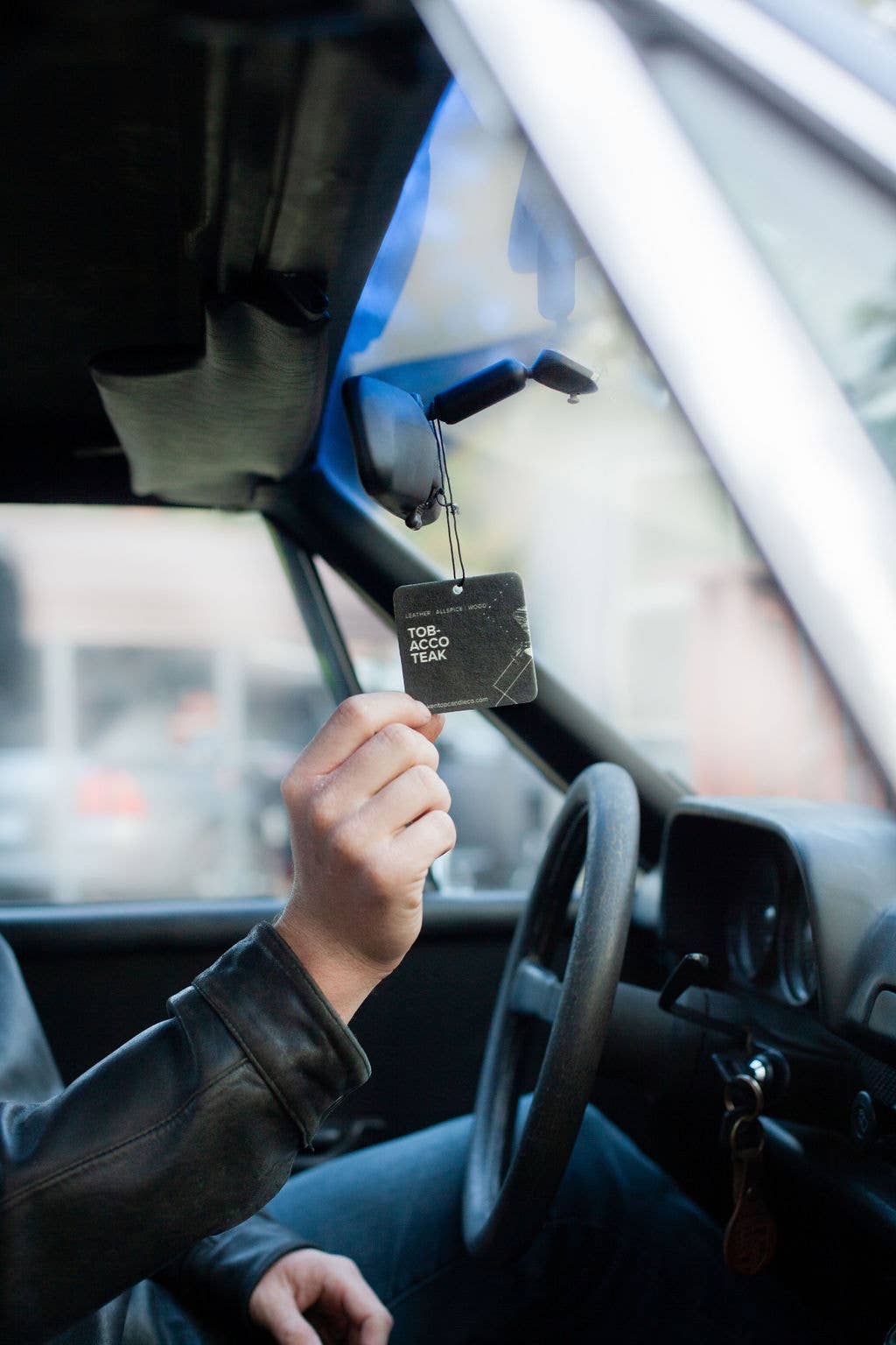 Broken Top Brands - Vente Désodorisant pour voiture – unisexe - Désodorisant de voiture au tabac et teck3