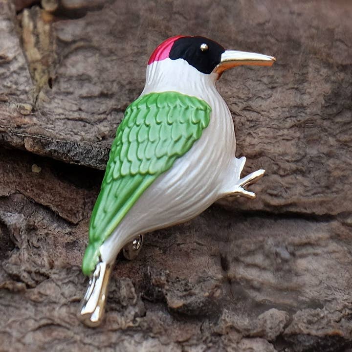 Woodpecker Bird Enamelled Animal Brooch for wholesale by Alexander Thurlow & Co Ltd